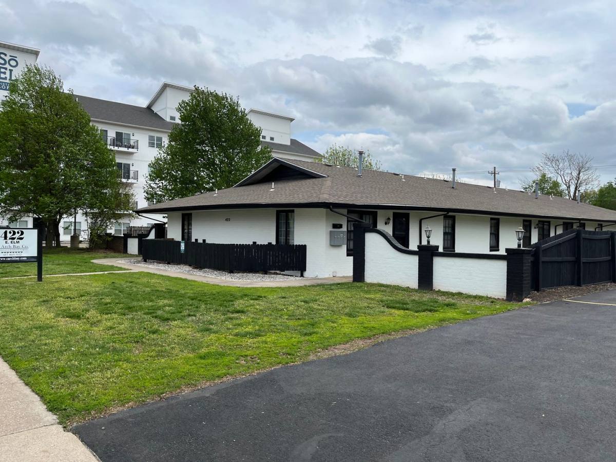 Apartment for rent at 422 E Elm, Springfield, MO 65806