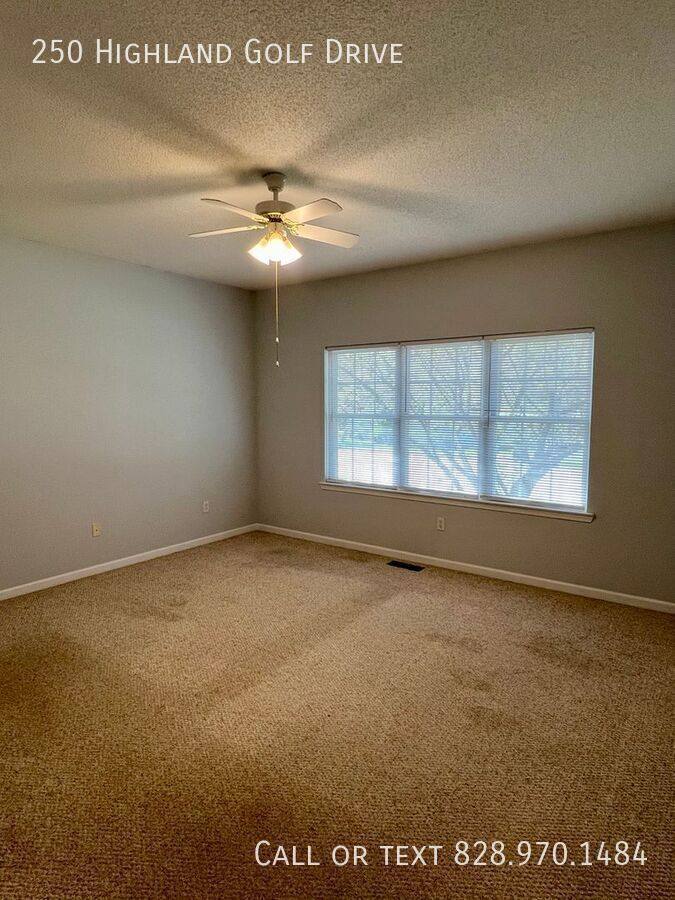House for rent at 250 Highland Golf Dr, Flat Rock, NC 28731