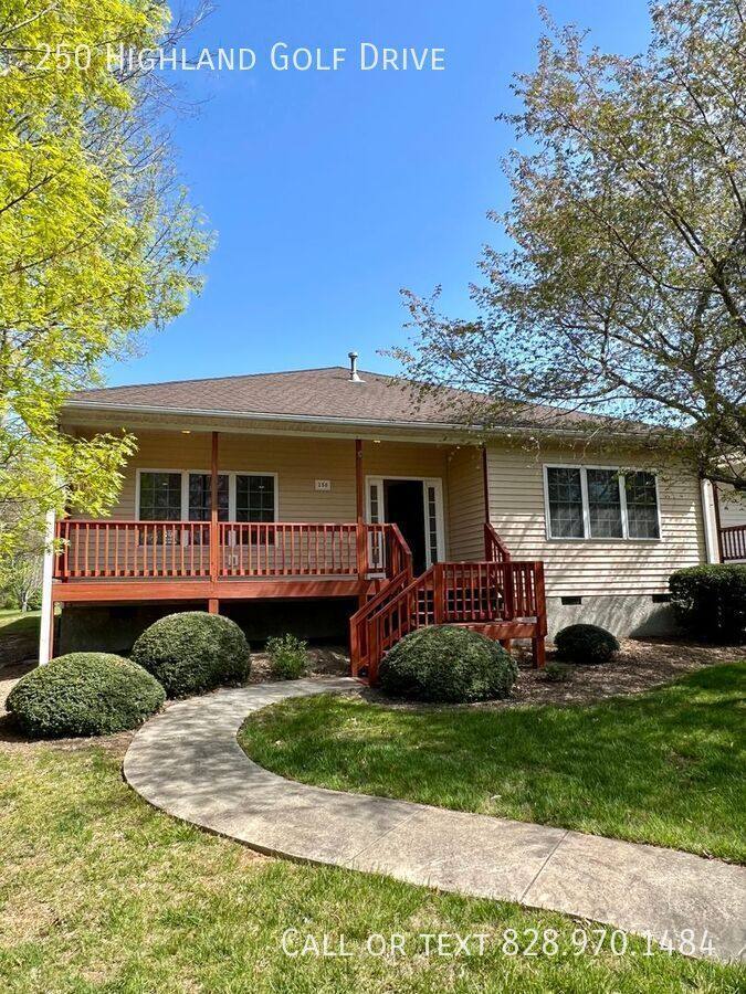 House for rent at 250 Highland Golf Dr, Flat Rock, NC 28731
