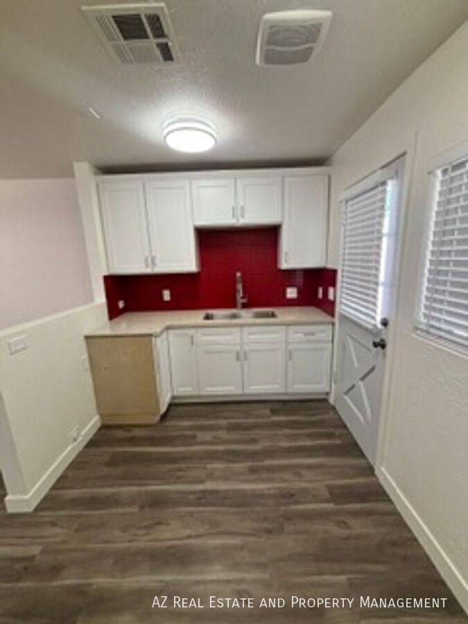 House for rent at 502 E Cody Dr, Phoenix, AZ 85040