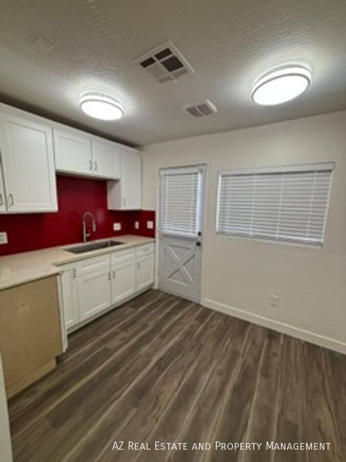 House for rent at 502 E Cody Dr, Phoenix, AZ 85040