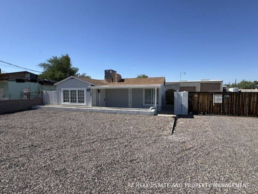 House for rent at 502 E Cody Dr, Phoenix, AZ 85040