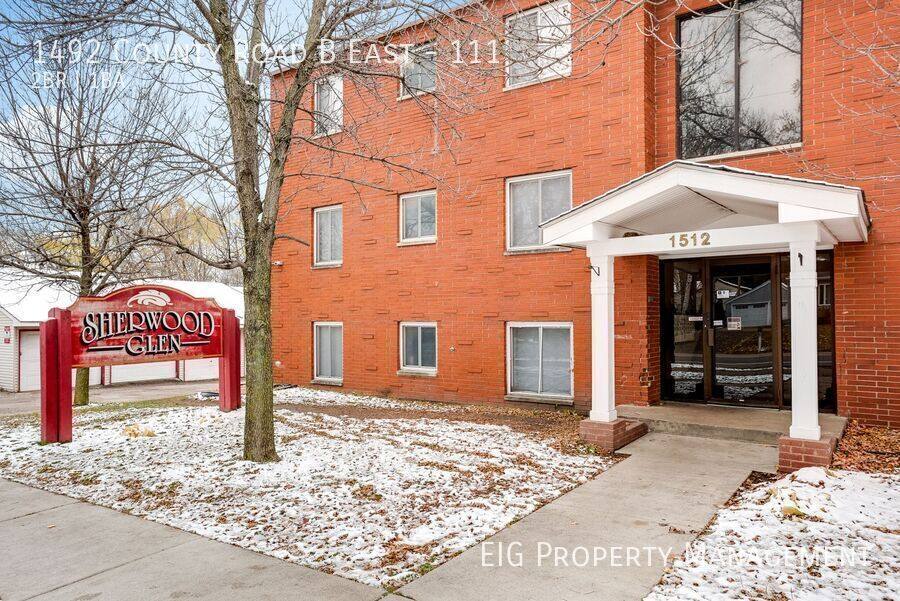 Apartment for rent at 1492 County Rd B E #111, Saint Paul, MN 55109