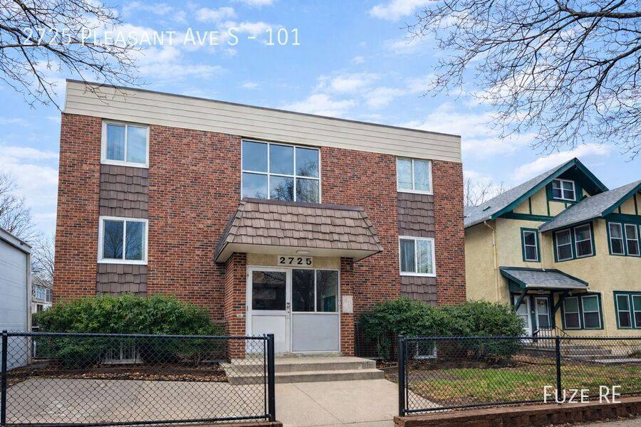 Apartment for rent at 2725 Pleasant Ave S #101, Minneapolis, MN 55408