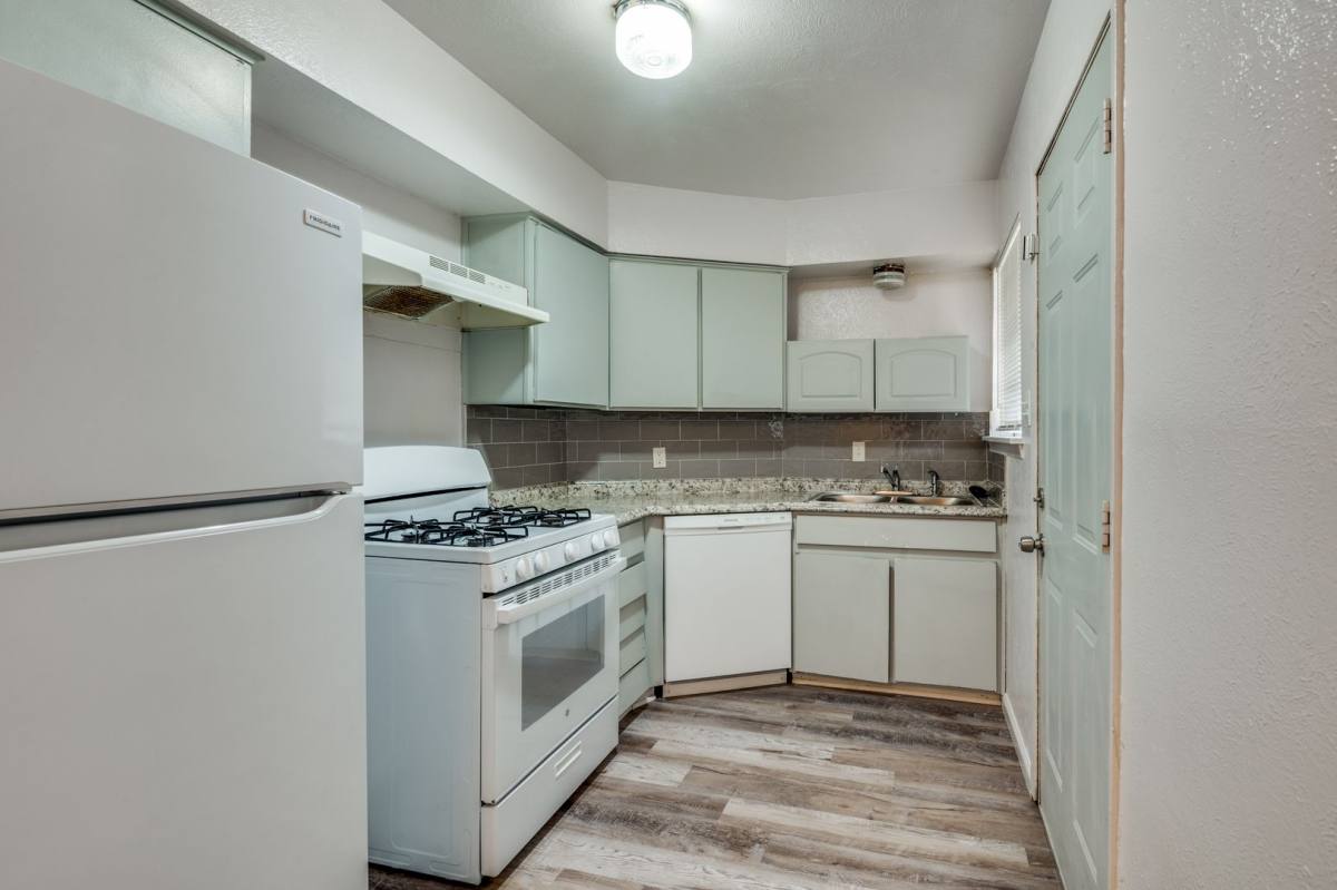 House for rent at 808 E 5th St, Irving, TX 75060