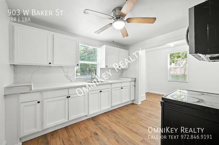 House for rent at 903 W Baker St, Denison, TX 75020