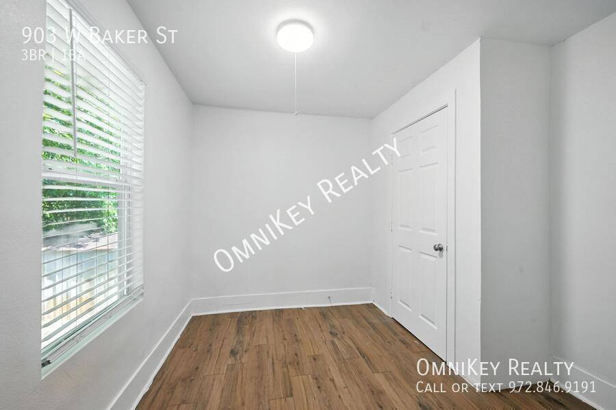 House for rent at 903 W Baker St, Denison, TX 75020