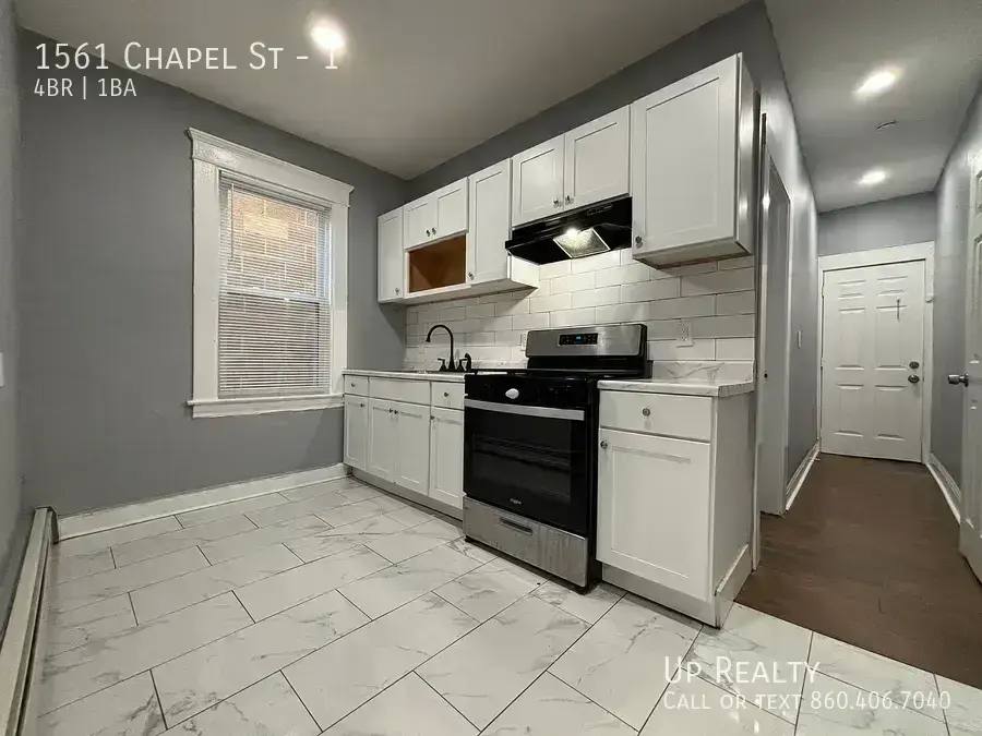 Apartment for rent at 1561 Chapel St #1, New Haven, CT 06511