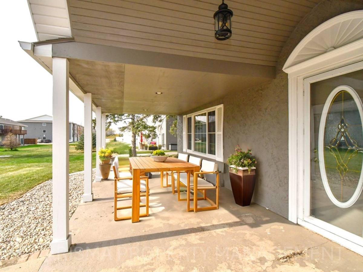 Apartment for rent at 335 Vernon Dr, Harrisburg, SD 57032