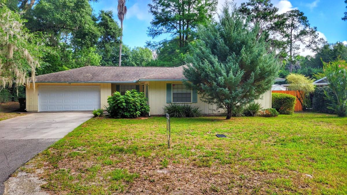 House for rent at 1726 SW 42nd Ave, Gainesville, FL 32608