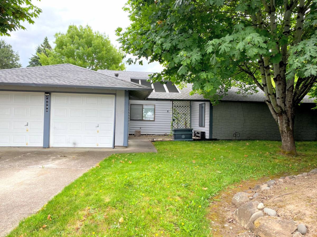 House for rent at 20090 SW Sandra Court, Beaverton, OR 97003