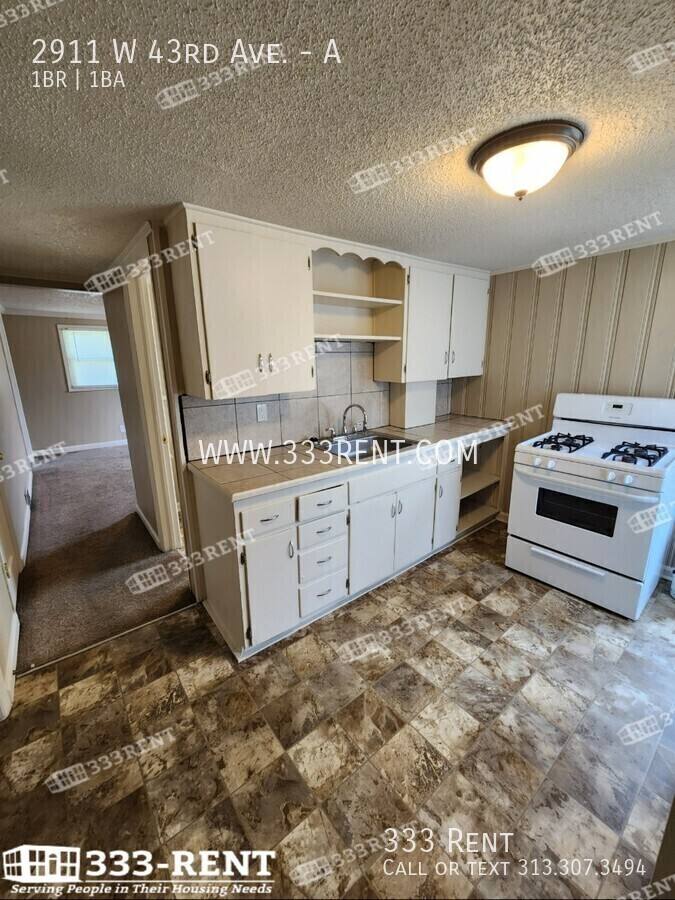 Apartment for rent at 2911 W 43rd Ave #A, Kansas City, KS 66103
