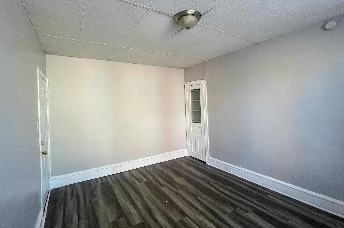 Apartment for rent at 1242 W Allegheny Ave #1R, Philadelphia, PA 19133