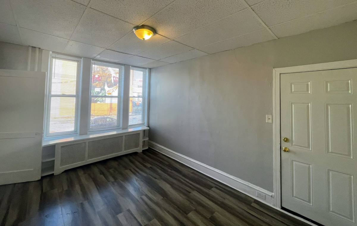 Apartment for rent at 1242 W Allegheny Ave #1R, Philadelphia, PA 19133