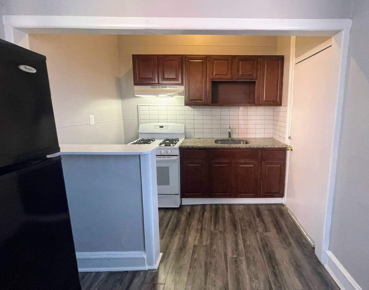 Apartment for rent at 1242 W Allegheny Ave #1R, Philadelphia, PA 19133