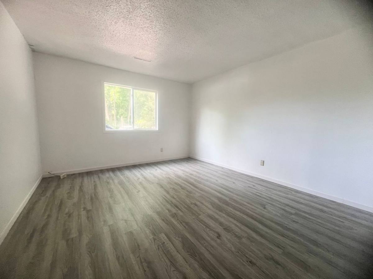 Apartment for rent at 2134 E Locust St, Davenport, IA 52803