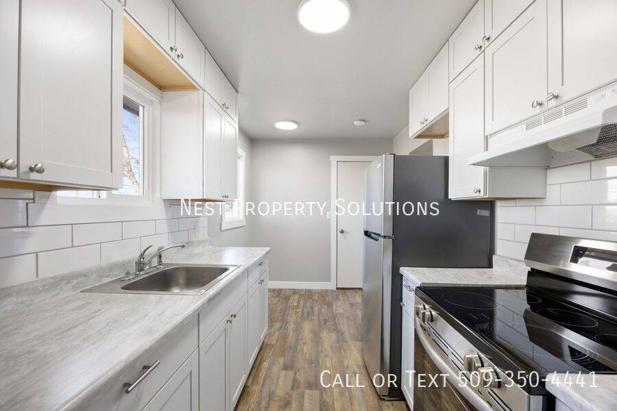 Apartment for rent at 1314 1316 Pershing Rd, Moses Lake, WA 98837