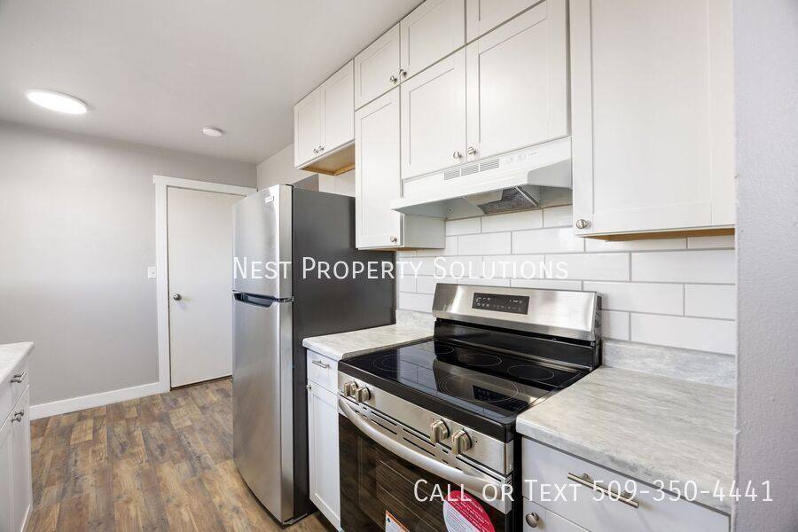 Apartment for rent at 1314 1316 Pershing Rd, Moses Lake, WA 98837