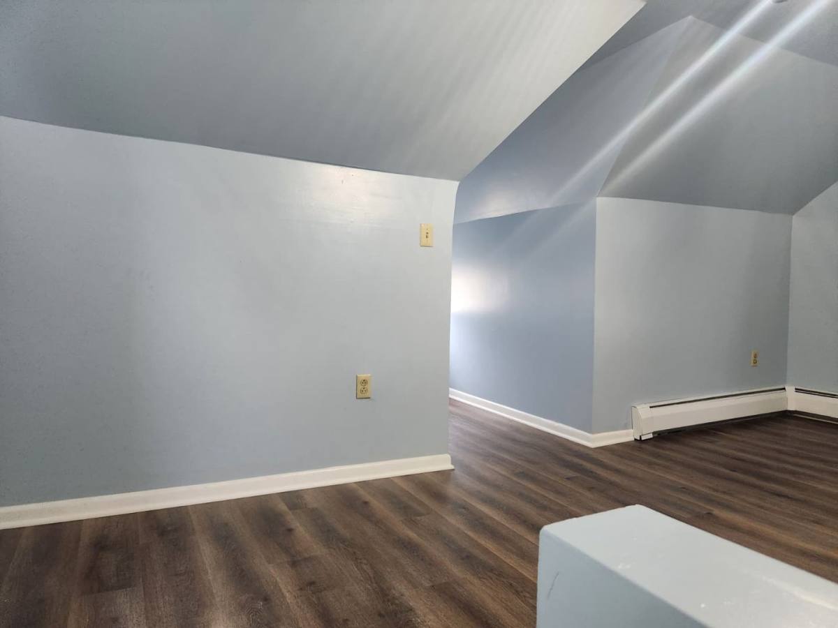 House for rent at 2015 12th Ave, Altoona, PA 16601