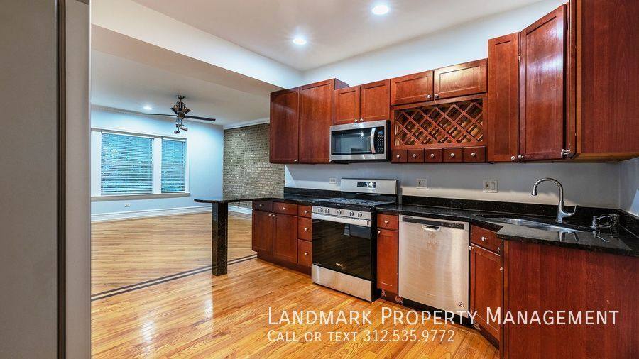 Apartment for rent at 502 E 49th St #203, Chicago, IL 60615