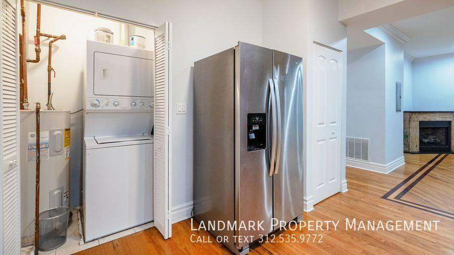 Apartment for rent at 502 E 49th St #203, Chicago, IL 60615