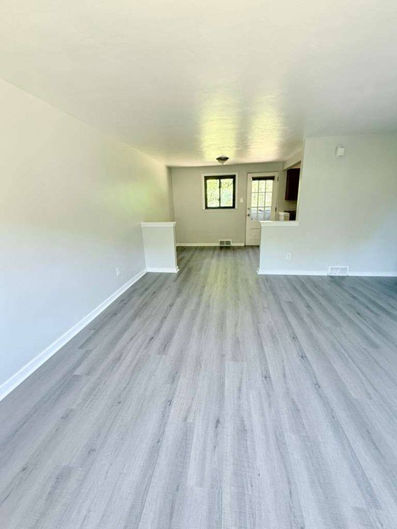 House for rent at 224 Jacob Dr, Pittsburgh, PA 15235