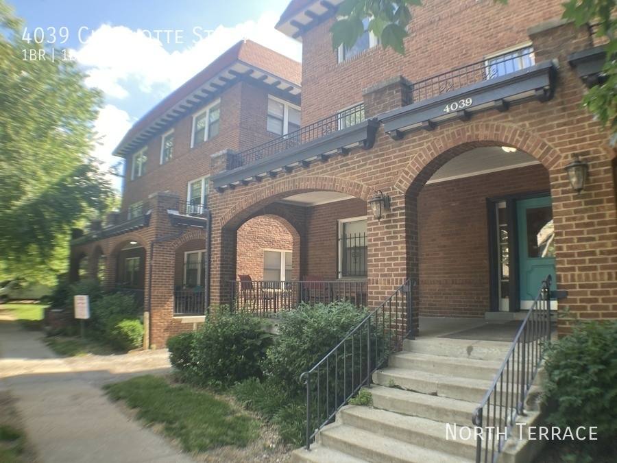 Apartment for rent at 4039 Charlotte St #4, Kansas City, MO 64110
