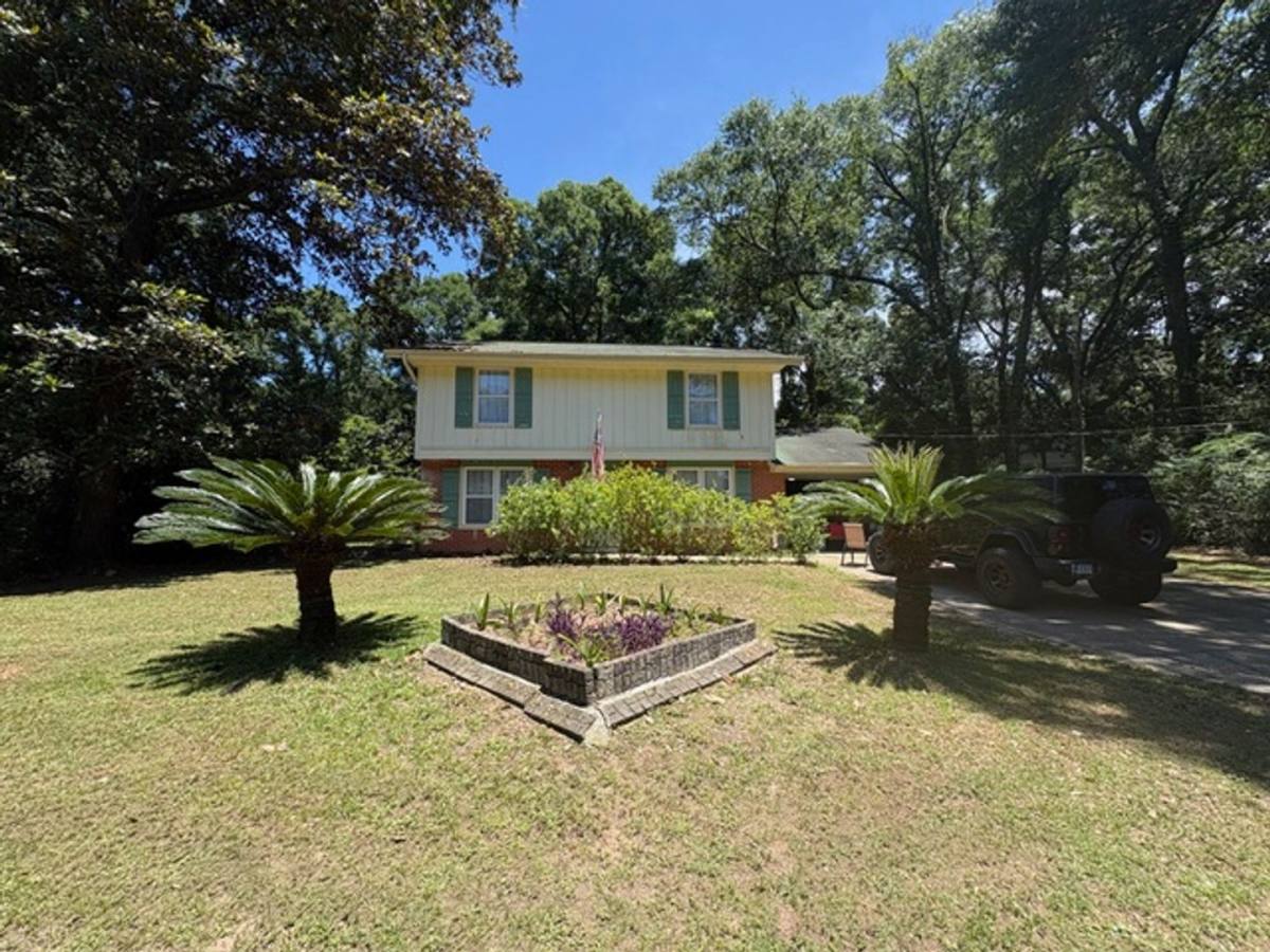 House for rent at 374 Lloyd St, Crestview, FL 32536