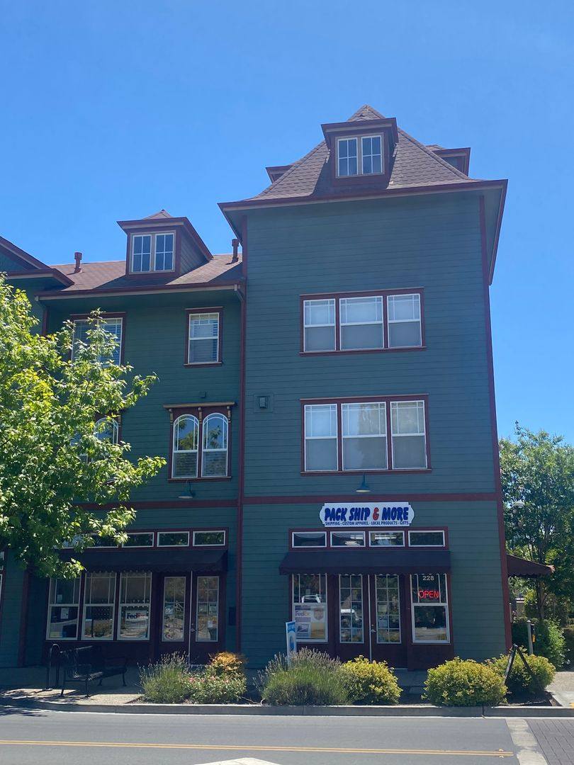 Condo for rent at 236 Windsor River Rd, Windsor, CA 95492