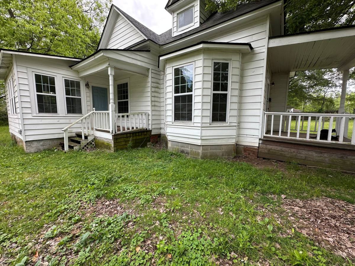 House for rent at 410 Ave 1 NE, Atkins, AR 72823