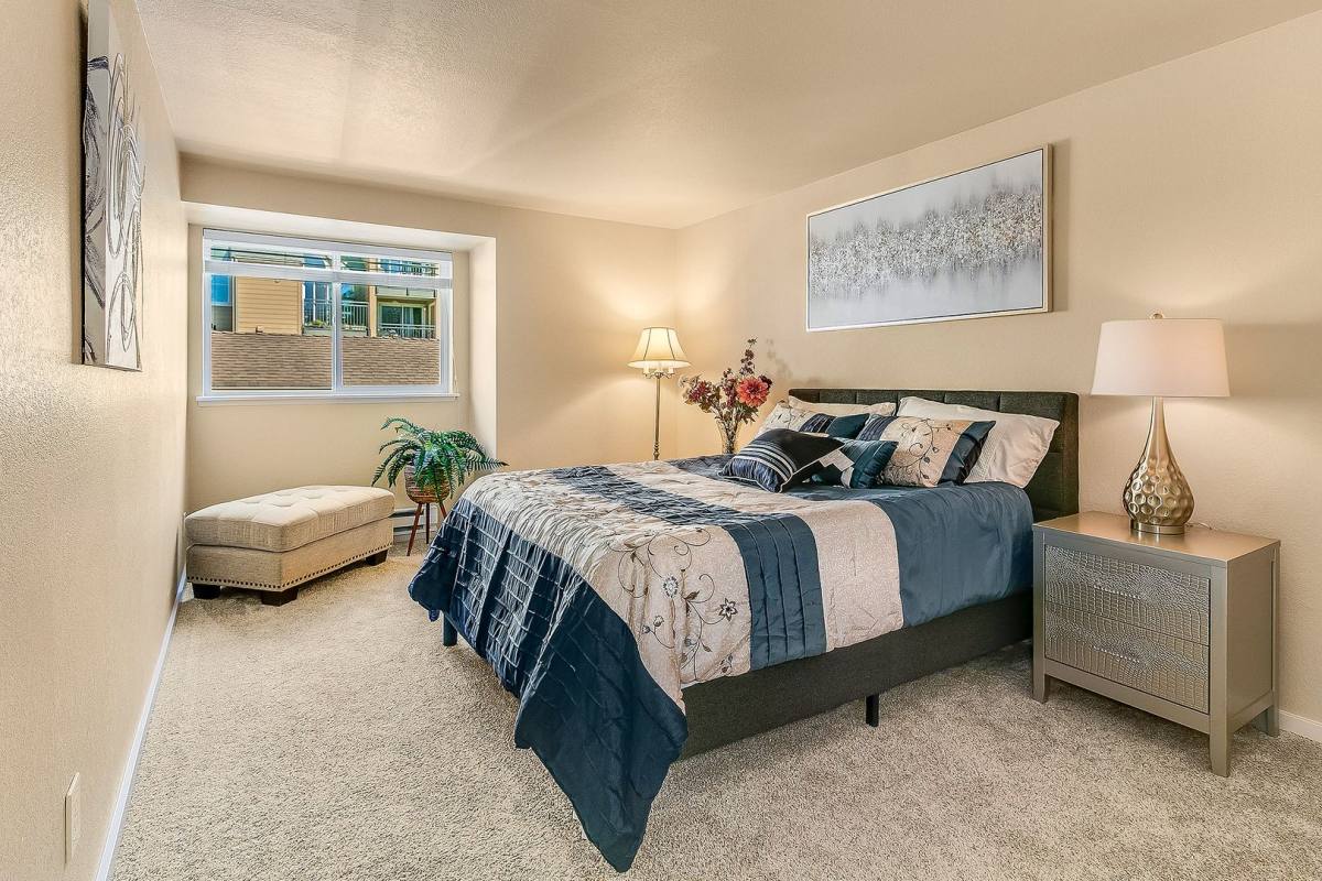 Condo for rent at 3811 130th Lane SE, Bellevue, WA 98006