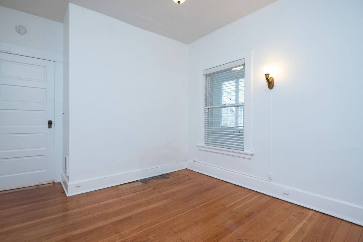 Apartment for rent at 415 NW 21st, Portland, OR 97210