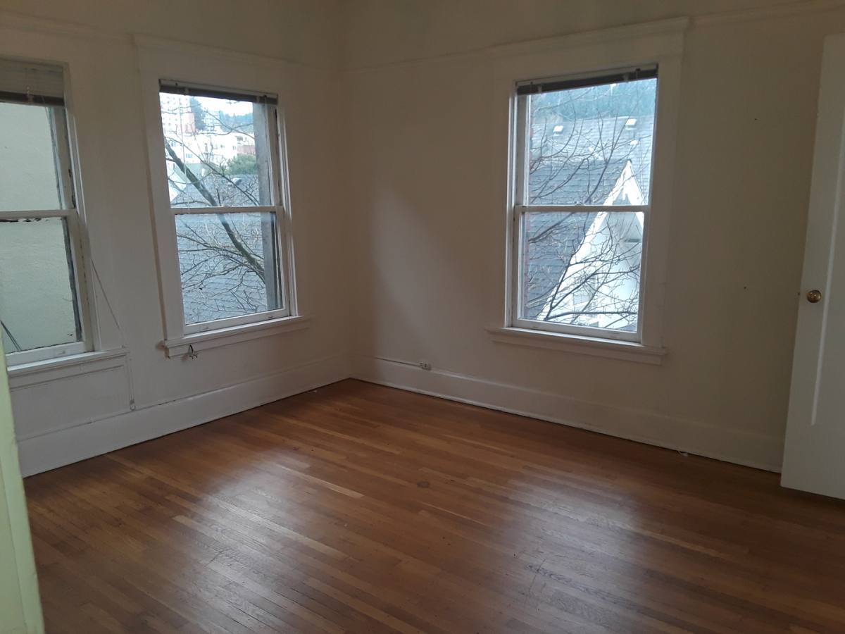 Apartment for rent at 415 NW 21st, Portland, OR 97210