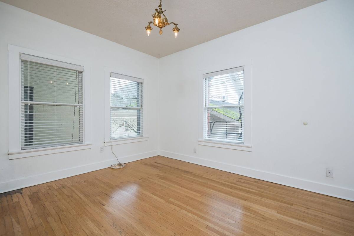 Apartment for rent at 415 NW 21st, Portland, OR 97210