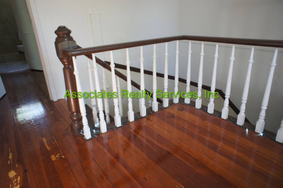 Apartment for rent at 115 NE 9th St, Gainesville, FL 32601