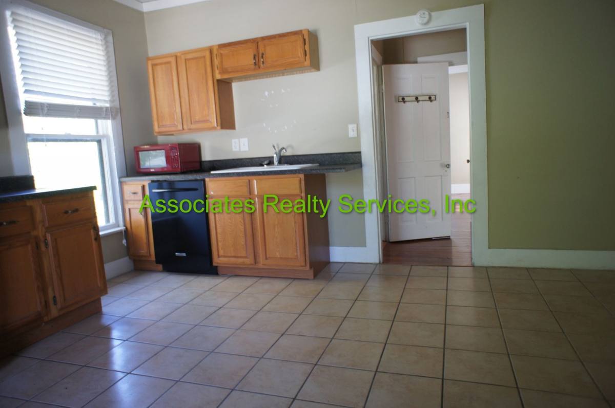 Apartment for rent at 115 NE 9th St, Gainesville, FL 32601