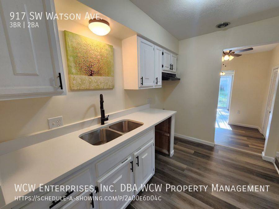 House for rent at 917 SW Watson Ave, Topeka, KS 66606