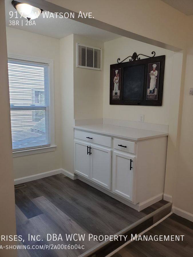 House for rent at 917 SW Watson Ave, Topeka, KS 66606