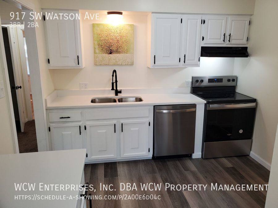 House for rent at 917 SW Watson Ave, Topeka, KS 66606