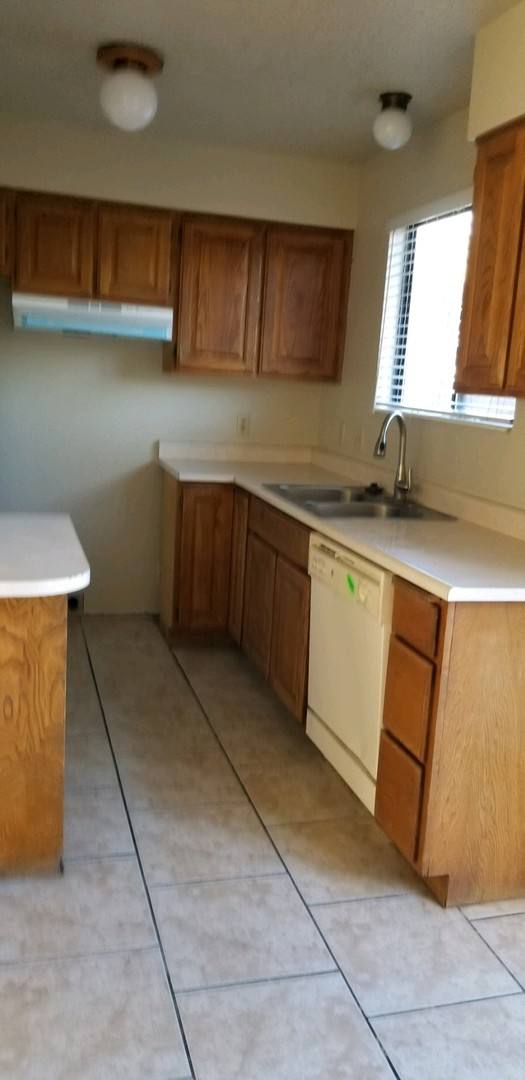 Townhouse for rent at 525 S 1100 E, Saint George, UT 84790