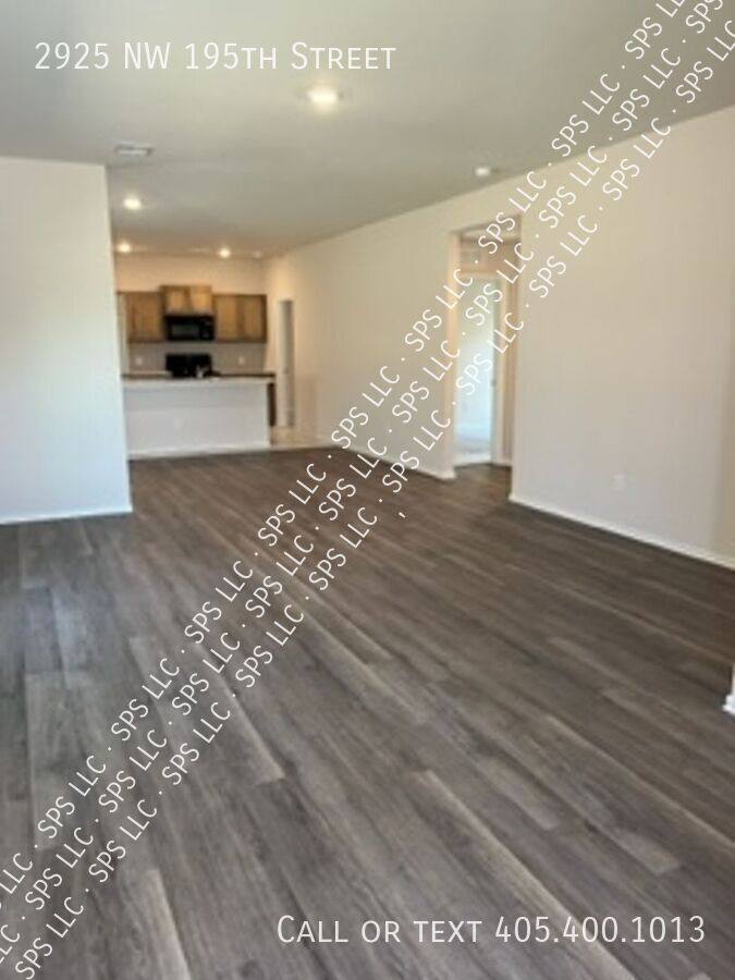 House for rent at 2925 NW 195th St, Edmond, OK 73012
