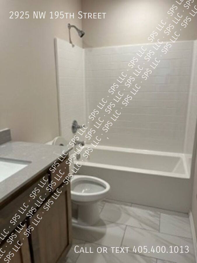 House for rent at 2925 NW 195th St, Edmond, OK 73012