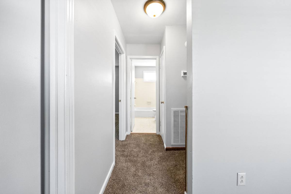Apartment for rent at 750 A Bancroft Cr, Clarksville, TN 37042