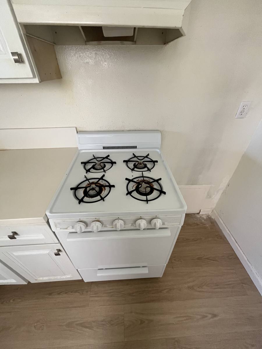 Apartment for rent at 11438 Killion St #2, North Hollywood, CA 91601
