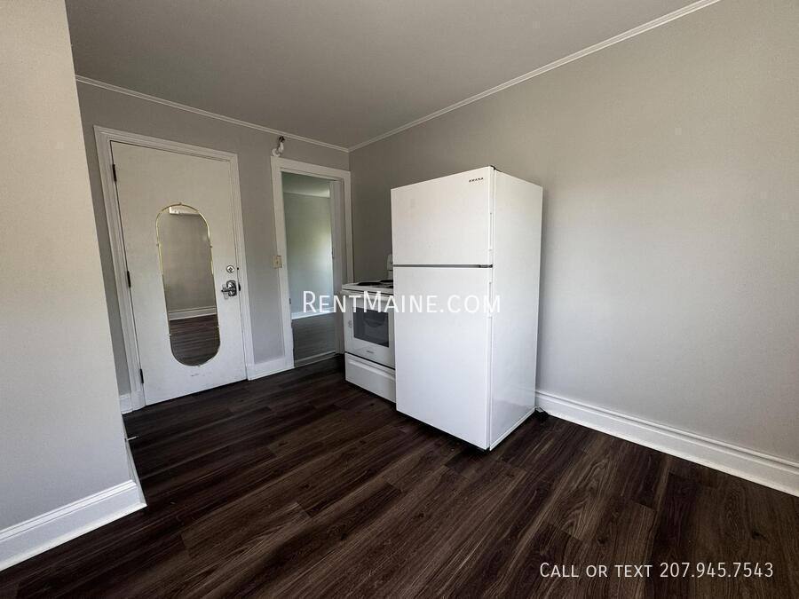 Apartment for rent at 513 Main St #11, Vassalboro, ME 04989