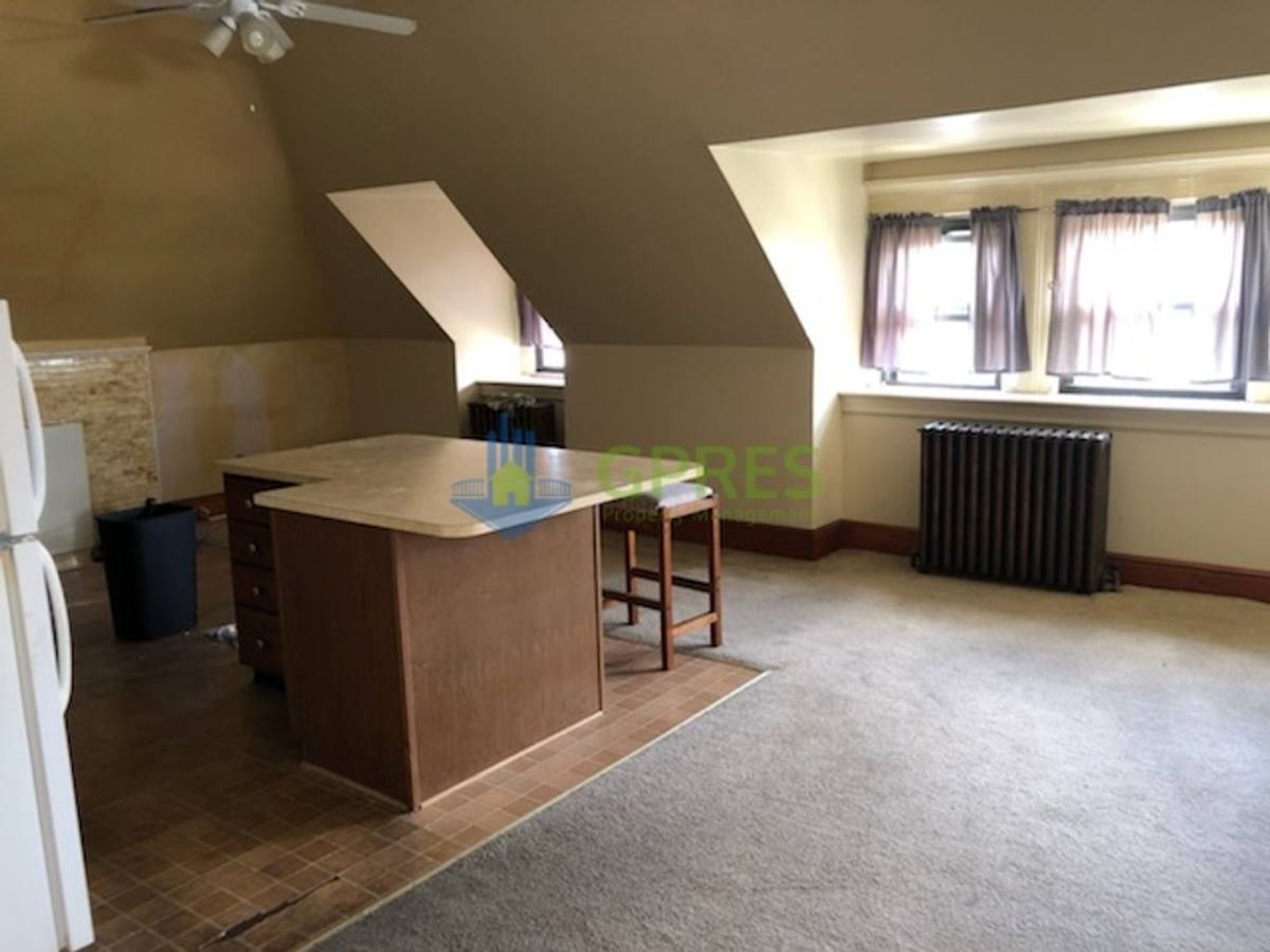 Apartment for rent at 425 S Aiken Ave, Pittsburgh, PA 15232