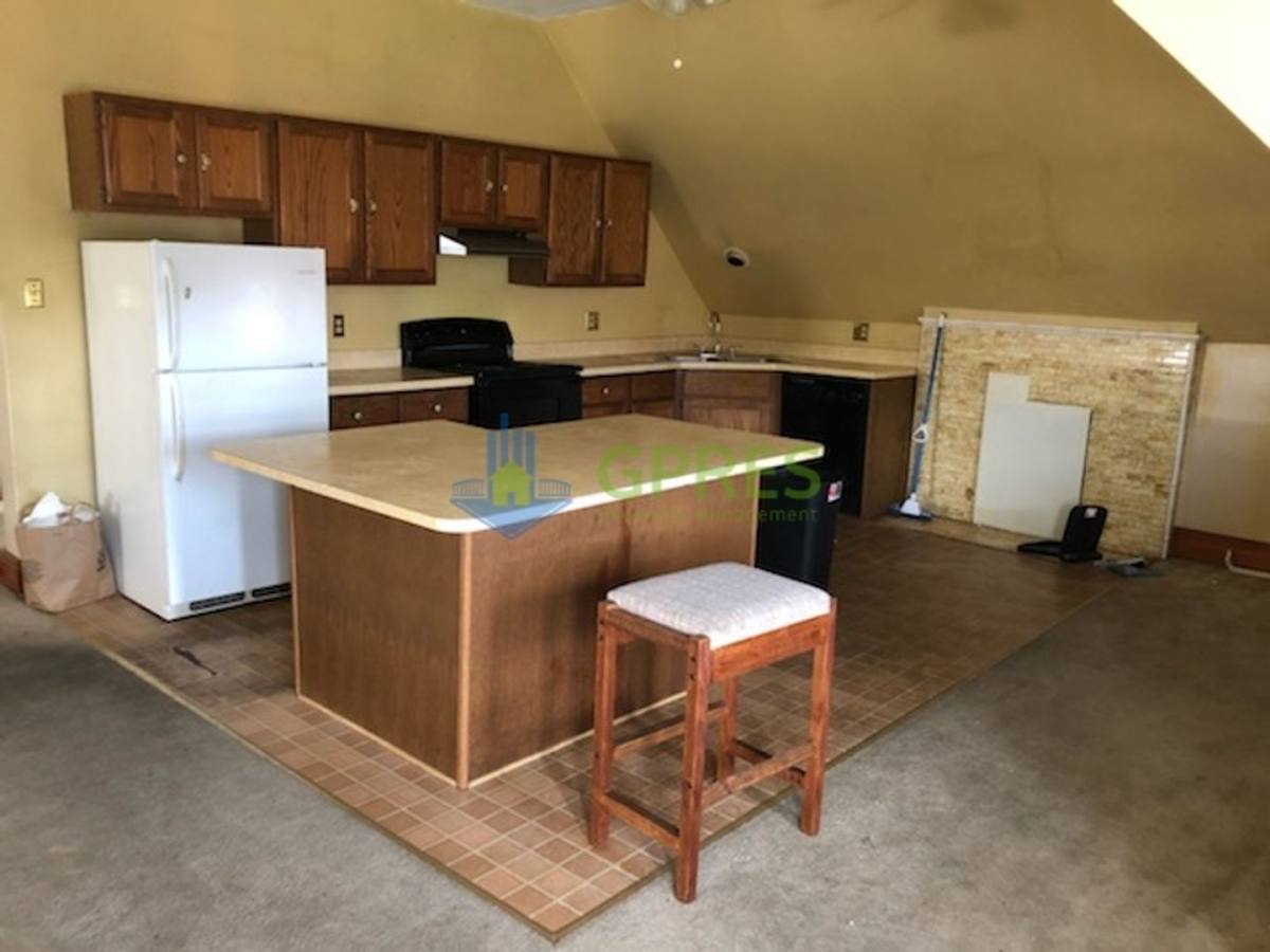 Apartment for rent at 425 S Aiken Ave, Pittsburgh, PA 15232