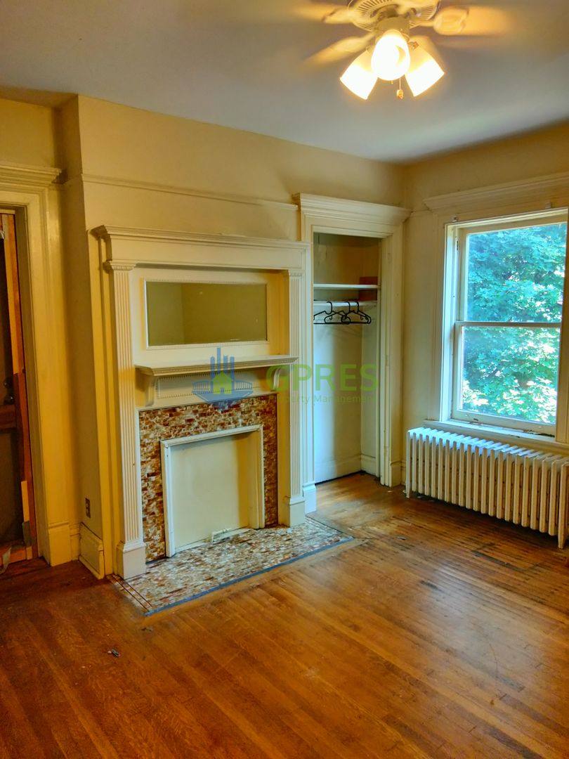 Apartment for rent at 425 S Aiken Ave, Pittsburgh, PA 15232