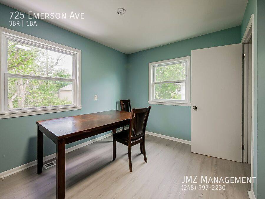 House for rent at 725 Emerson Ave, Pontiac, MI 48340