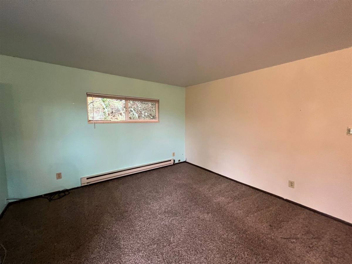 Apartment for rent at 128 Lee Ave Apts, Glide, OR 97443